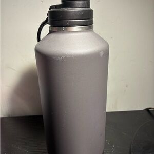 Sleek Charcoal Insulated Water Bottle